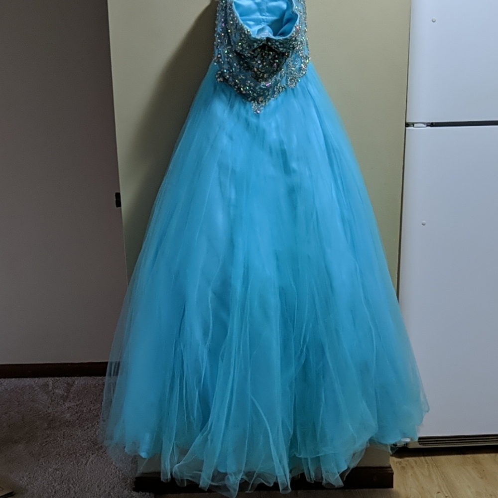 Prom dress